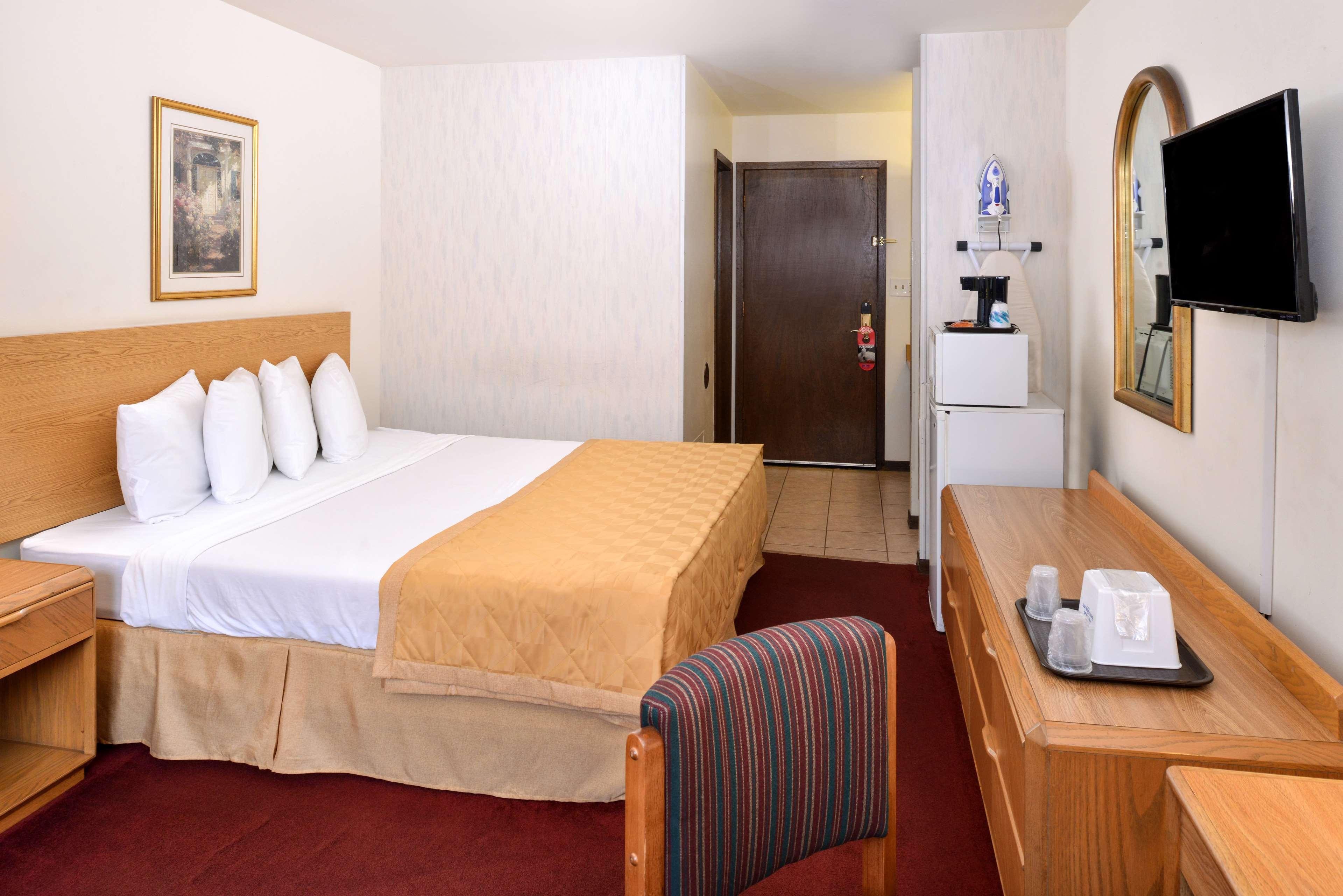 America'S Best Value Inn La Crosse Exterior foto