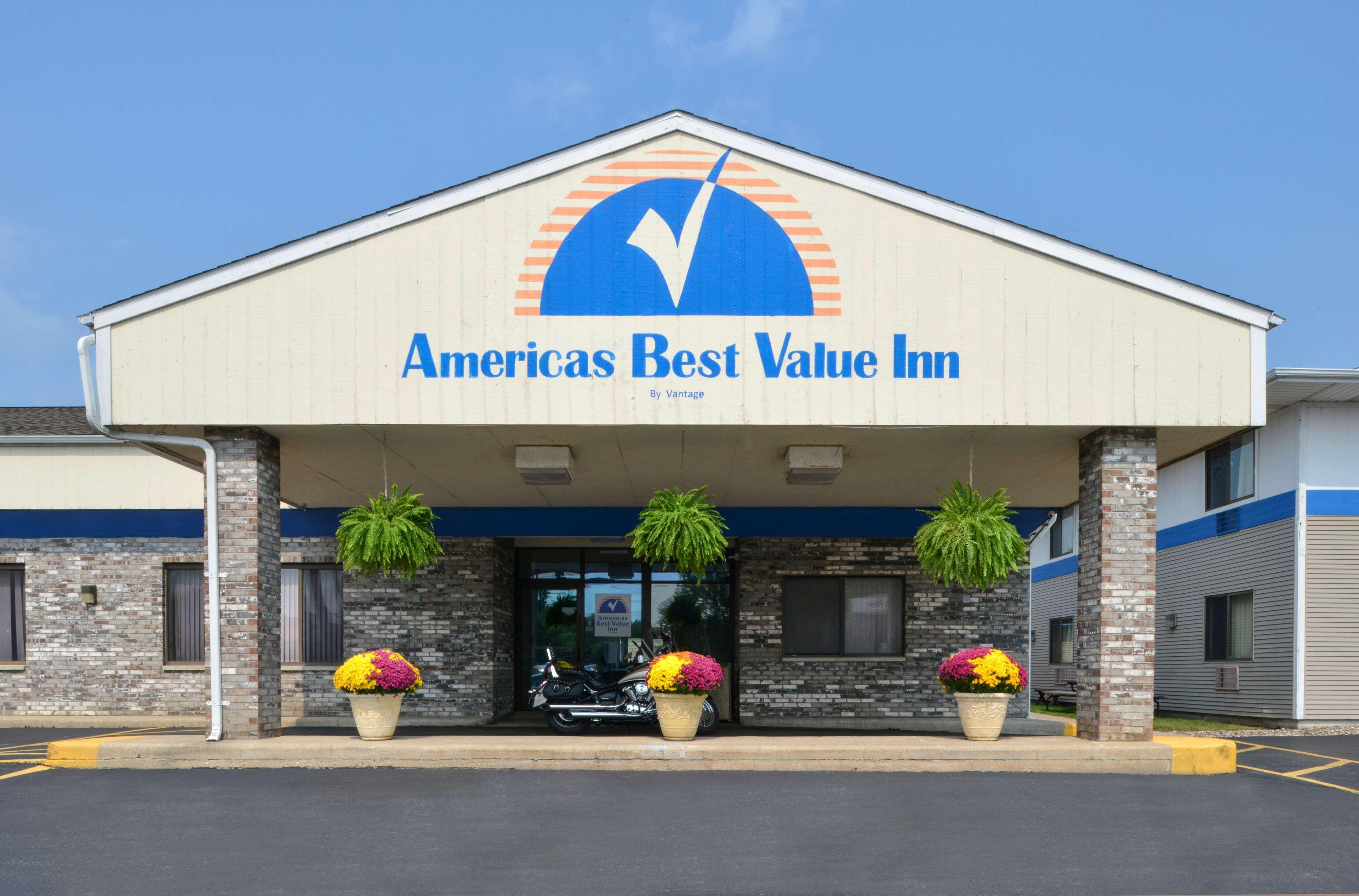 America'S Best Value Inn La Crosse Exterior foto