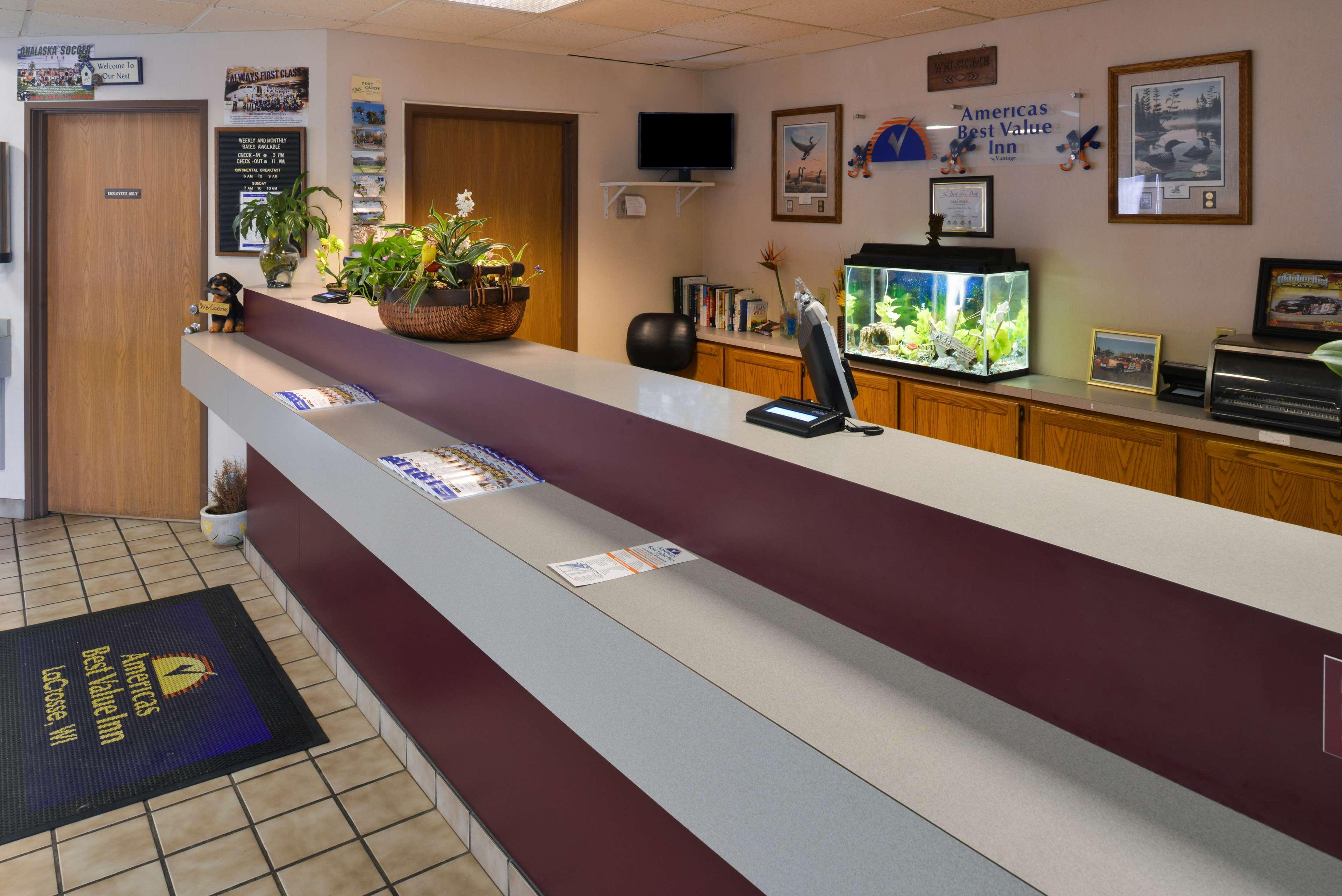 America'S Best Value Inn La Crosse Exterior foto