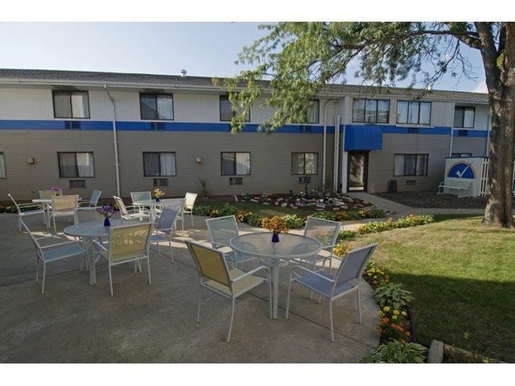 America'S Best Value Inn La Crosse Exterior foto